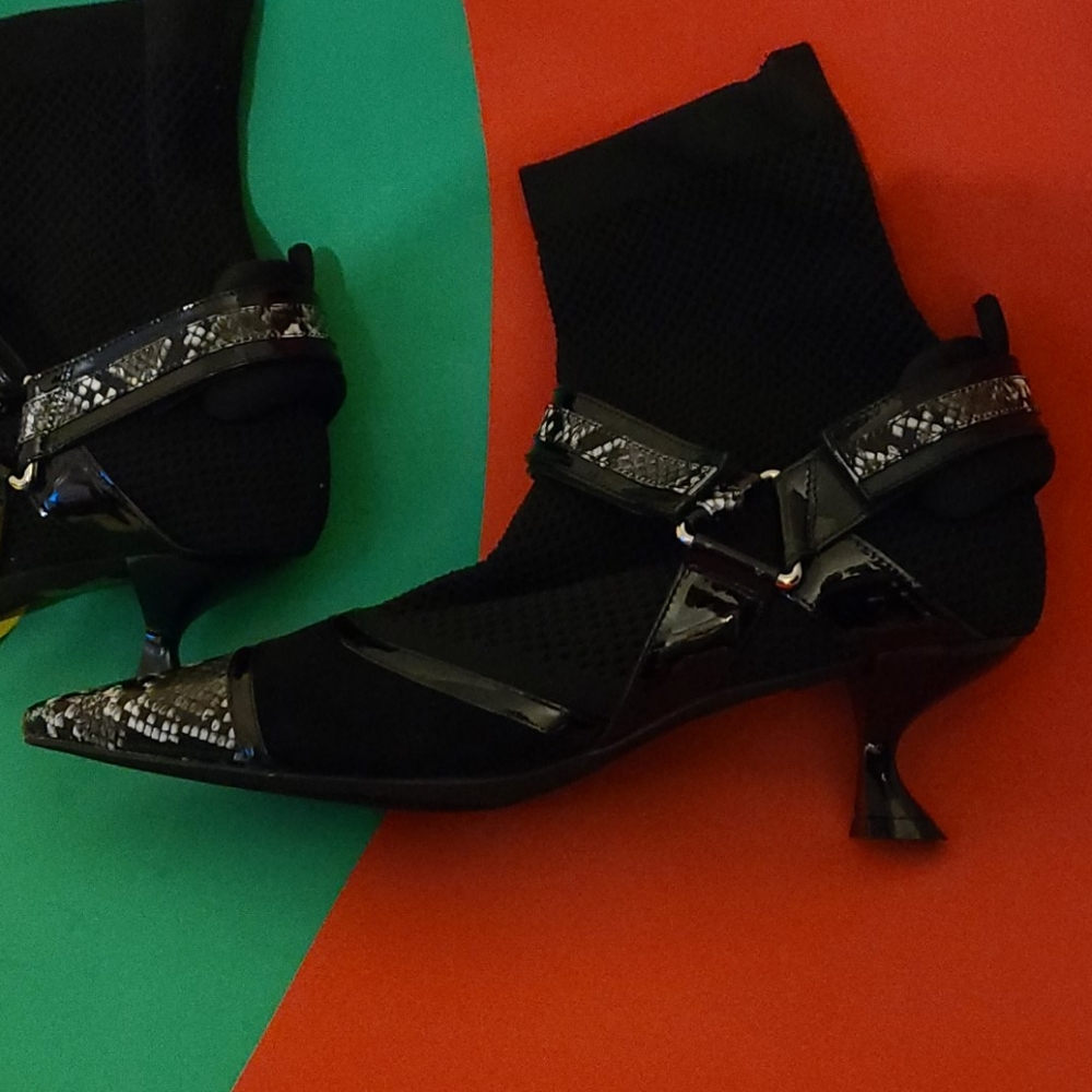 Boots - Picture 2 of 8
